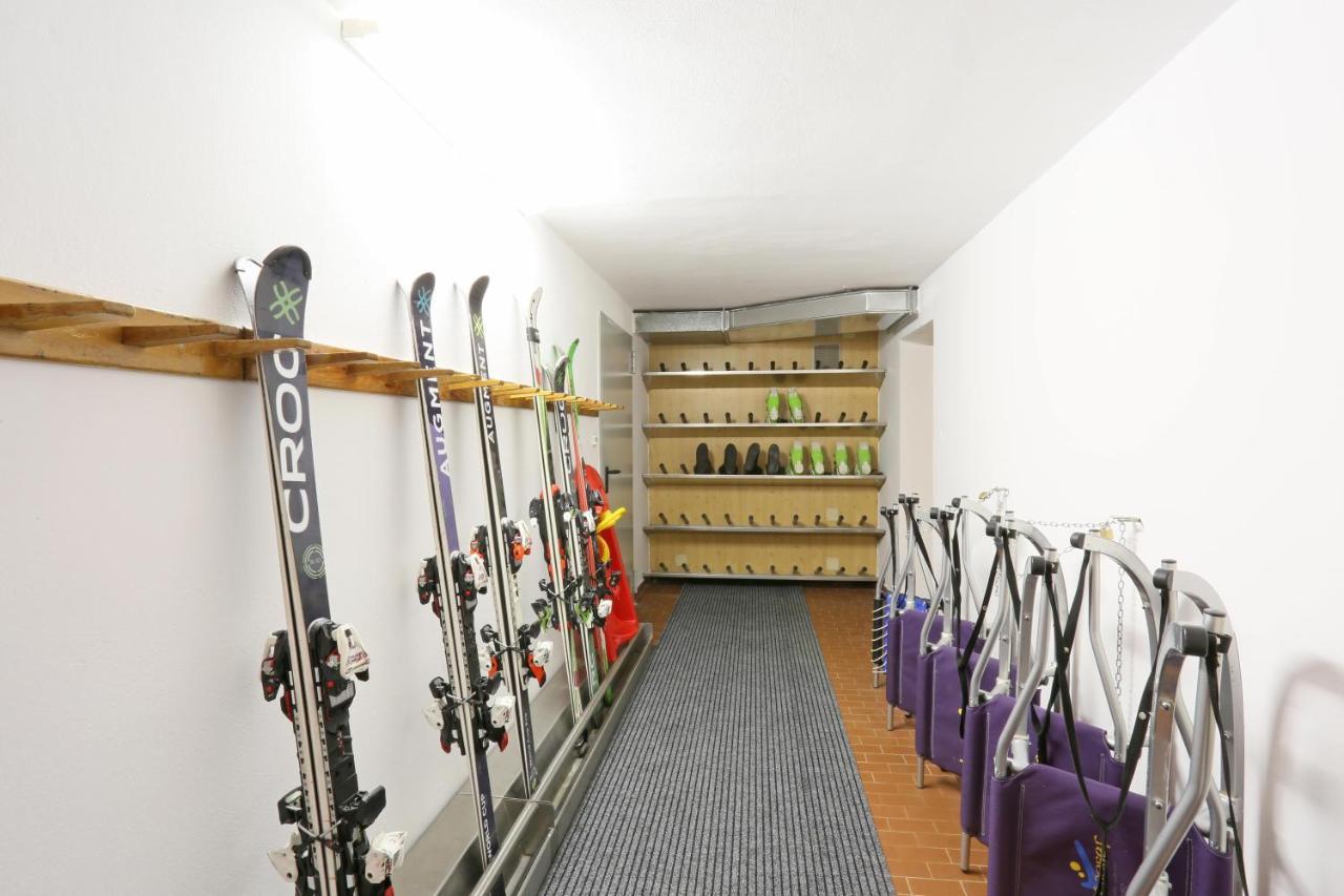 Pension Alpenhof B&B Colle Isarco Luaran gambar