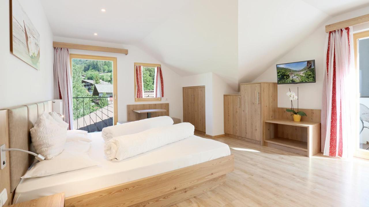 Pension Alpenhof B&B Colle Isarco Luaran gambar