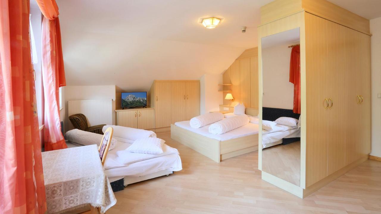 Pension Alpenhof B&B Colle Isarco Luaran gambar
